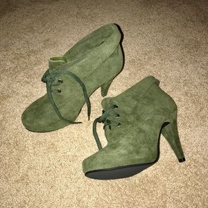 NEW Gabriella Rocha olive booties